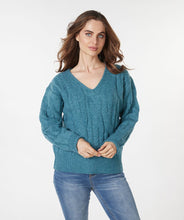 Afbeelding in Gallery-weergave laden, Sweater Cables V-neck W23.02700 Galaxy Blue
